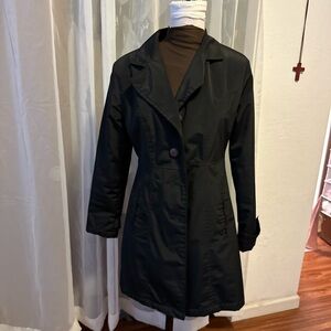 Classic Black Trench Coat with Double-Breasted Design